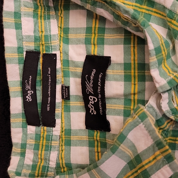 LRG button down - Picture 3 of 3
